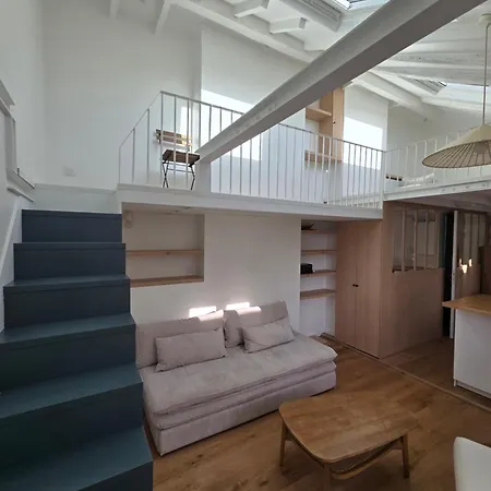 Duplex Plein Sud Refait A Neuf - 2eme - Vue Exceptionnelle Toits Paris